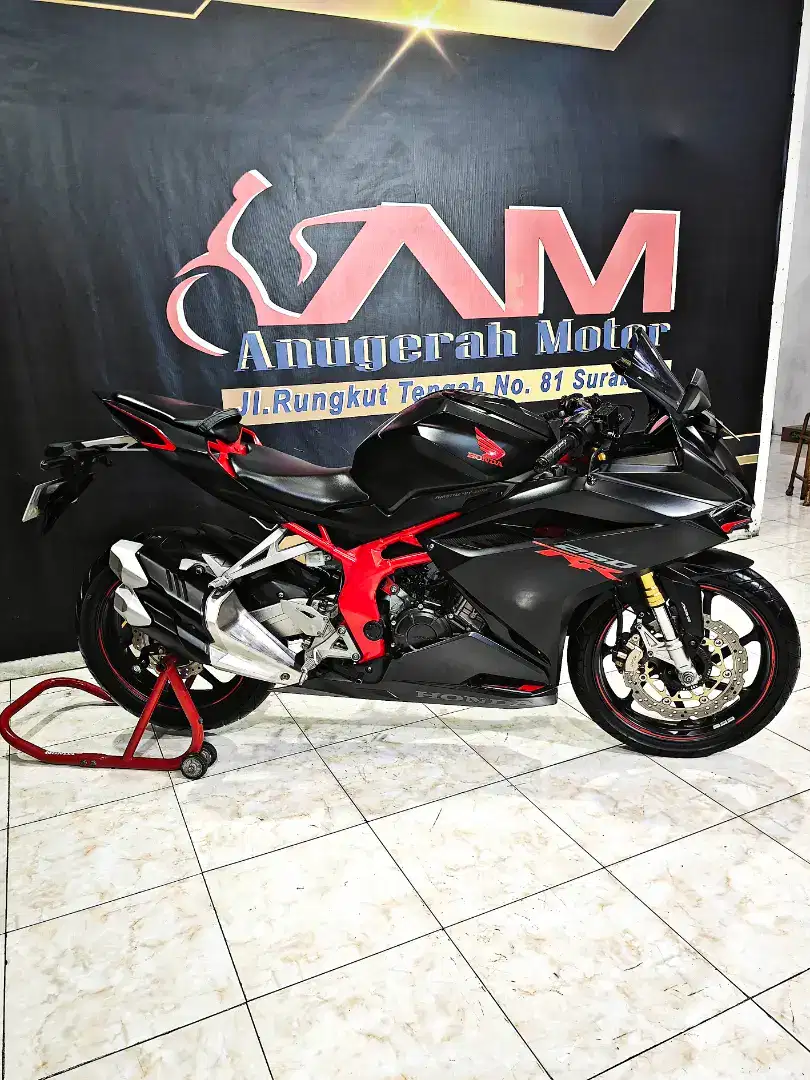 Cbr250rr  black mate  km.10rb super 2019 gass. Anugerah motor rungkut