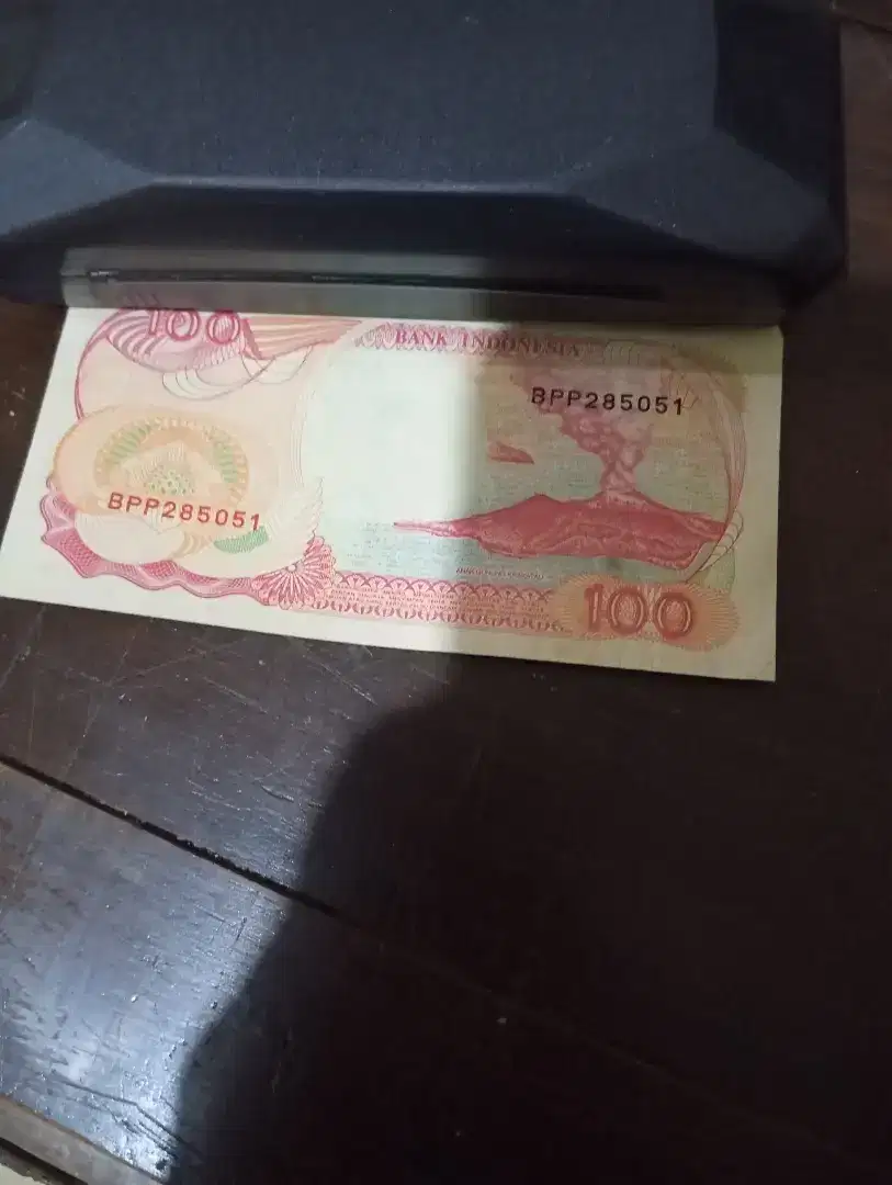 Uang kertas Rp. 100  tahun 1992