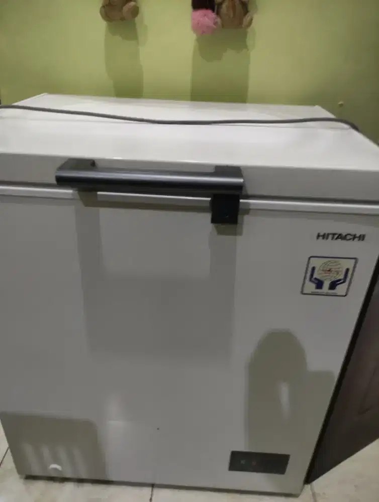 Freezer Hitachi 150liter