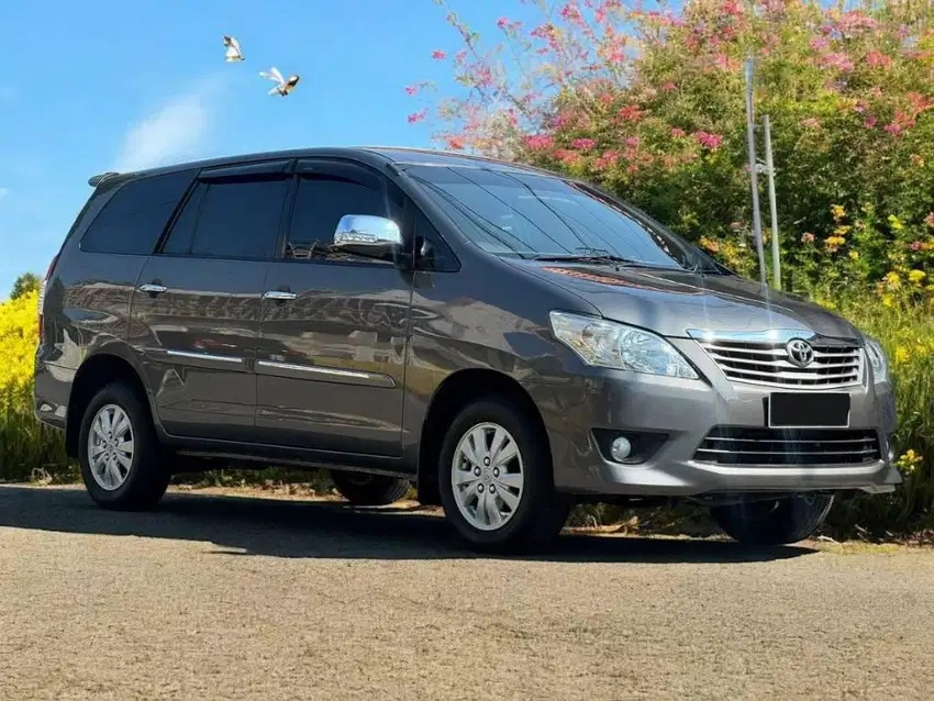 Toyota kijang Innova 2.0 G BSN Mt 2011 km +/- 71.000