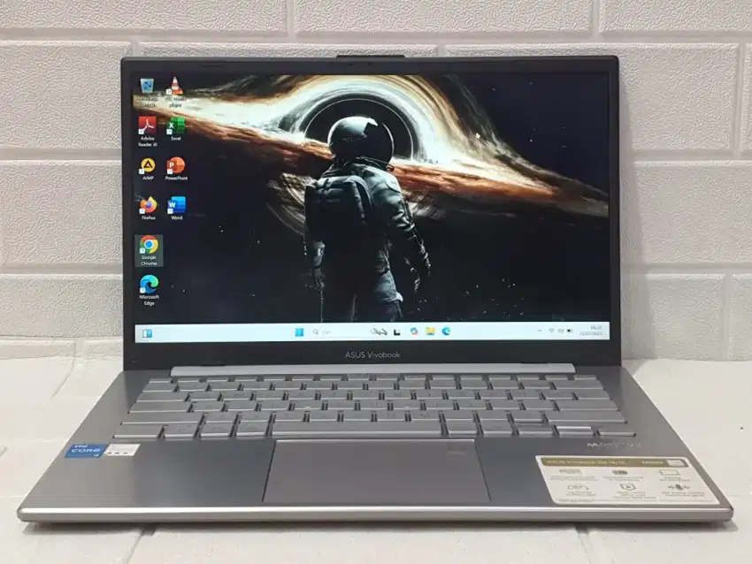 Asus Vivobook GO 14/Prosesor Intel Core i3-N305/Ram 8GB/SSD 256GB