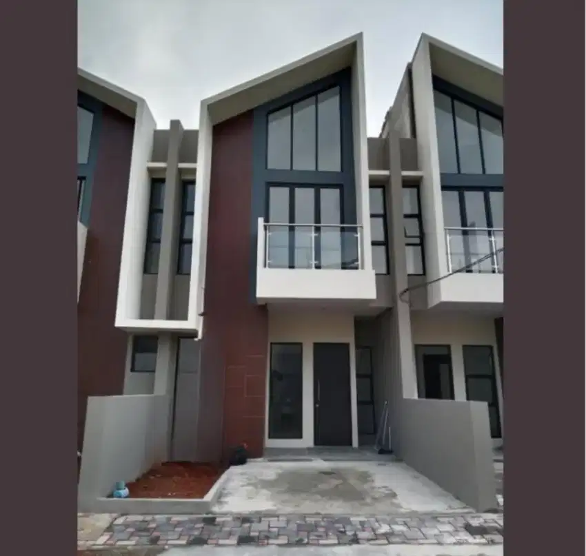Di Kontrakan Tahunan