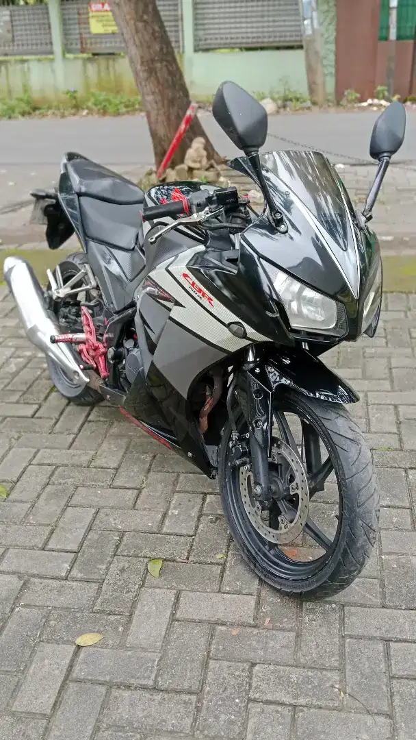Honda CBR 150R tahun 2014 surat lengkap