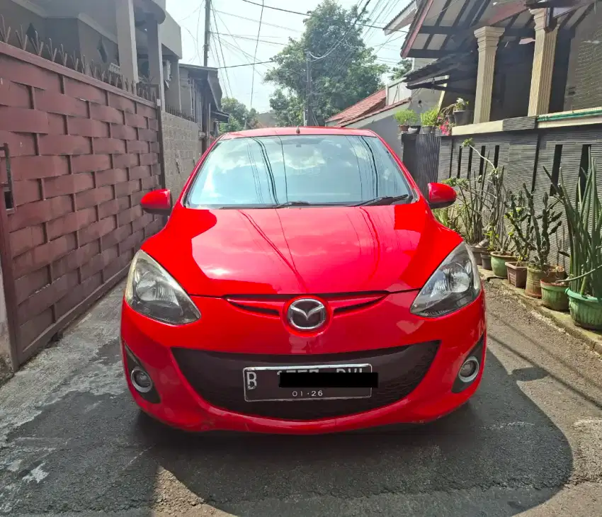 (Harga Cash) Mazda 2 R Sport S AT 2012 Merah