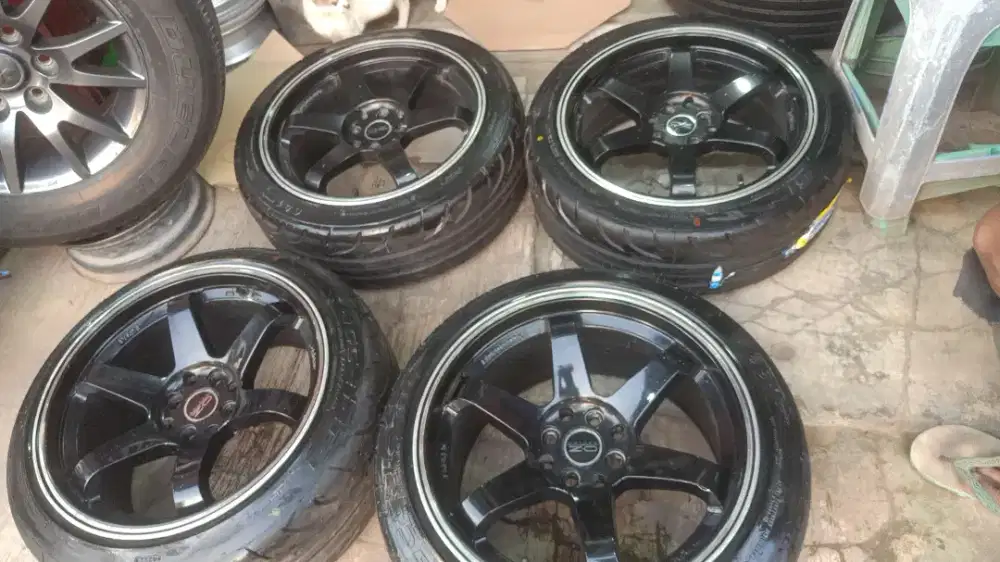 Monoblok ring 17 x  7.5/9in hole 4 pcd 100/114,3 ban Sport 205/215-45