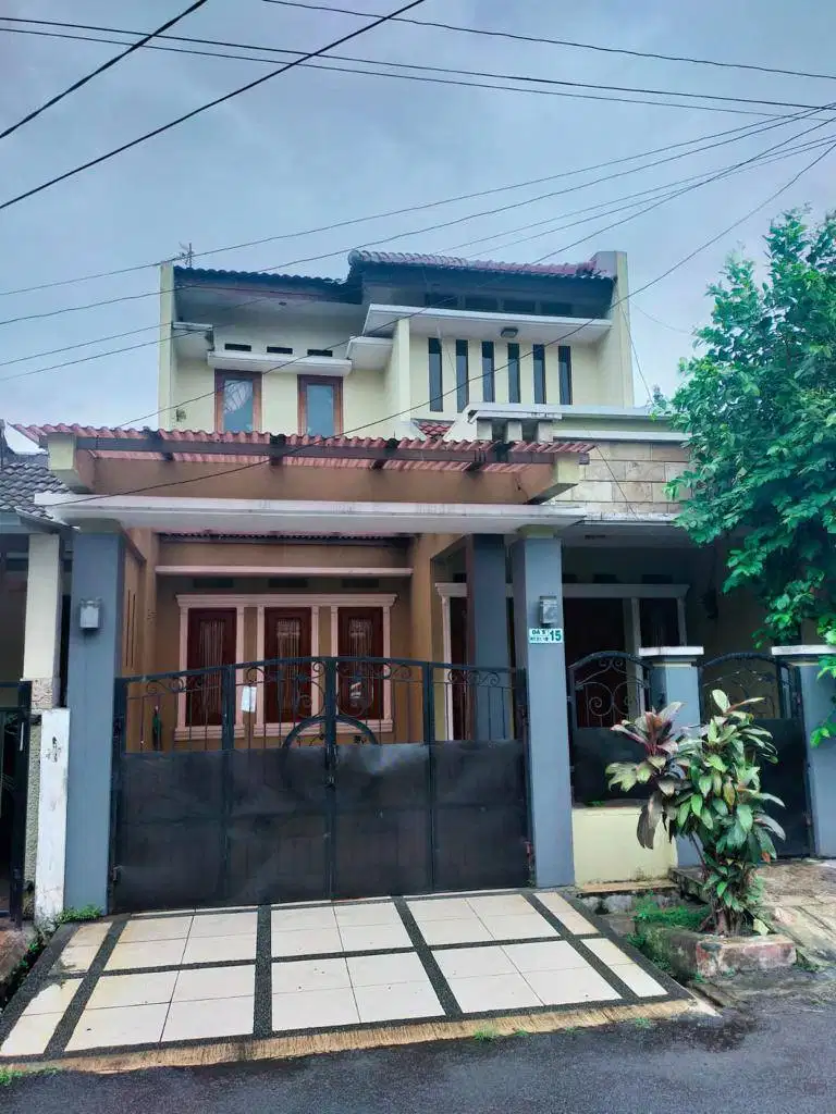 Jual Rumah 2 Tingkat Bebas banjir Villa Pamulang Tangerang selatan