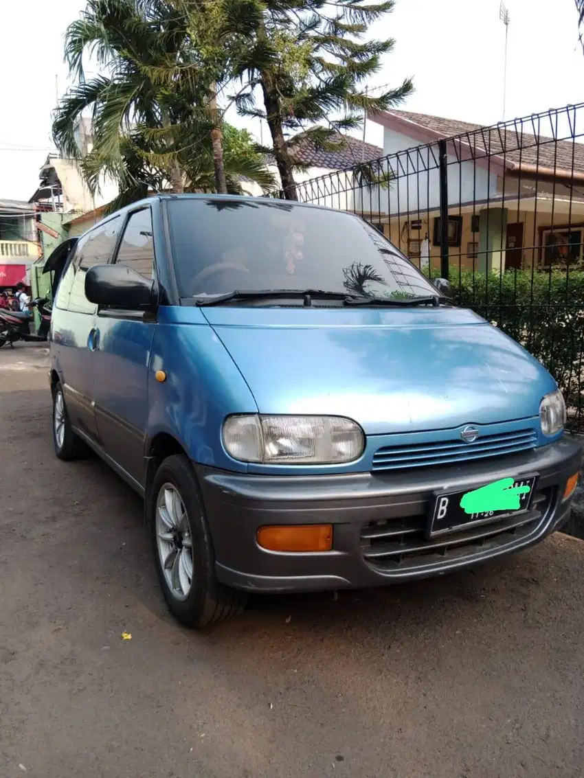 Dijual Serena C23 1996