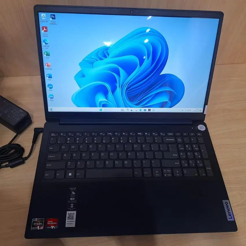 Laptop Lenovo Ideapad slim 1 15 Amd Ryzen 3 7320u 8GB