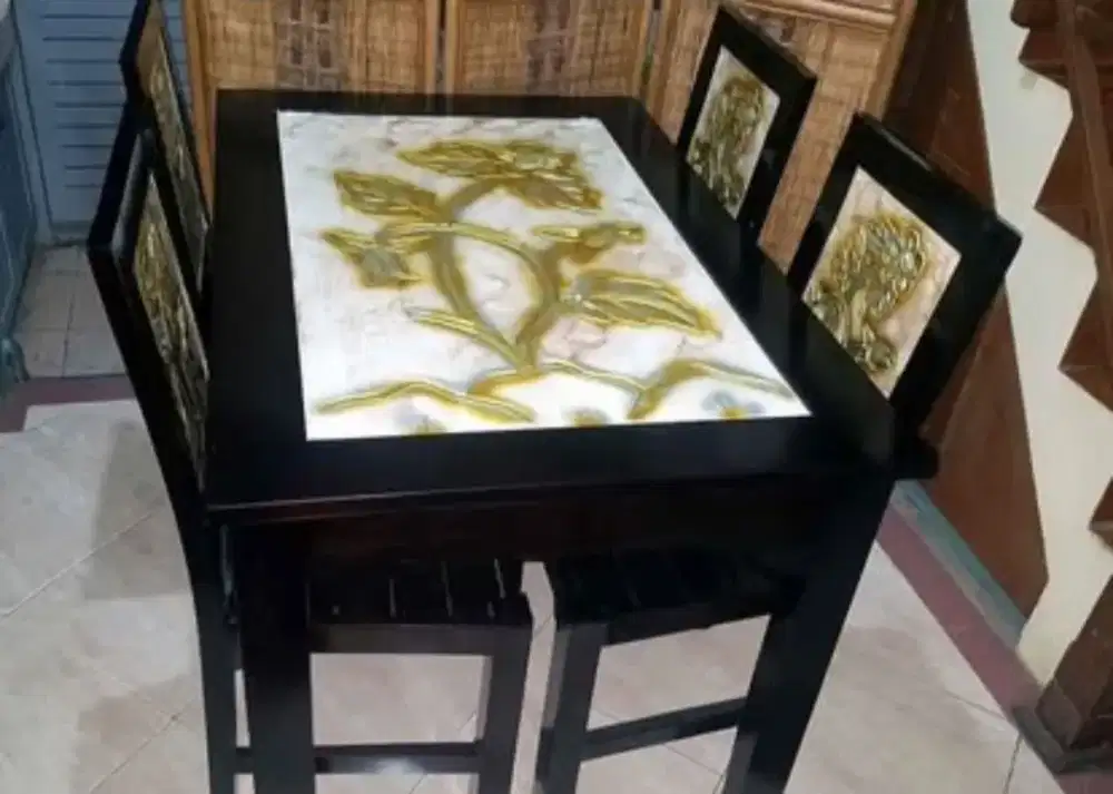 Meja + Kursi Makan 4 Dudukan Jati Spet