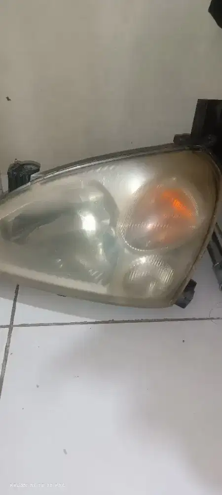Lampu depan mobil Baleno next g ORI bekas pl preloved sebelah kiri
