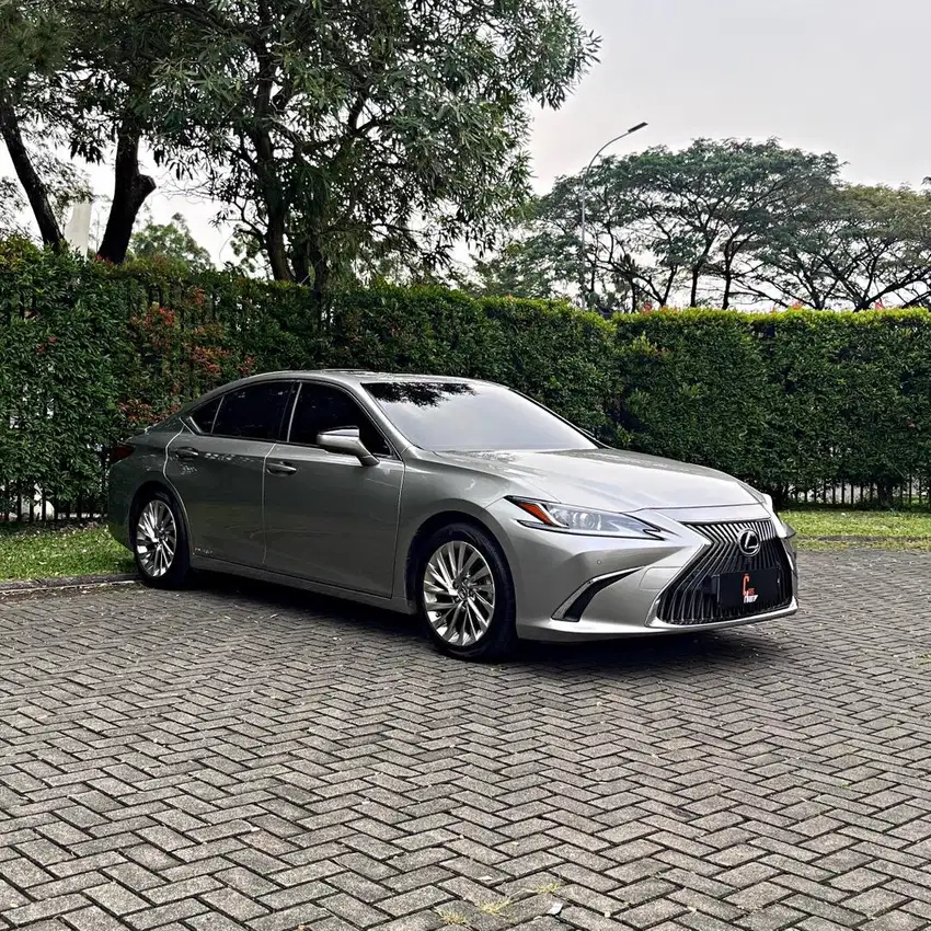 LOW KM! Lexus ES300h Ultra Luxury 2021 es 300h 2022 es250 2020