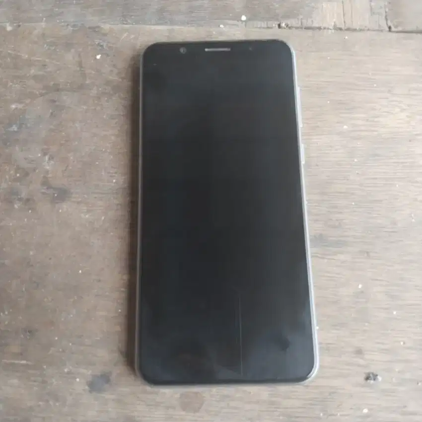 Asus Zenfone M1 pro ram4/64