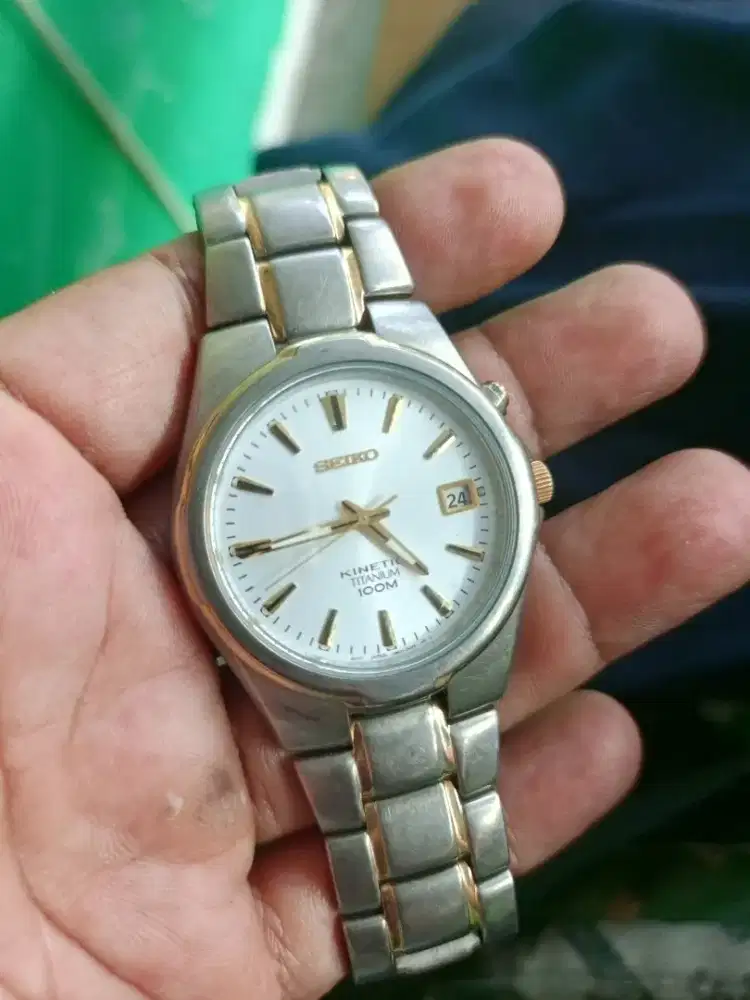 Seiko kinetic titanium
