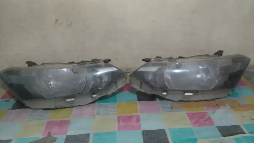 Headlamp Vios Gen 3 sepasang