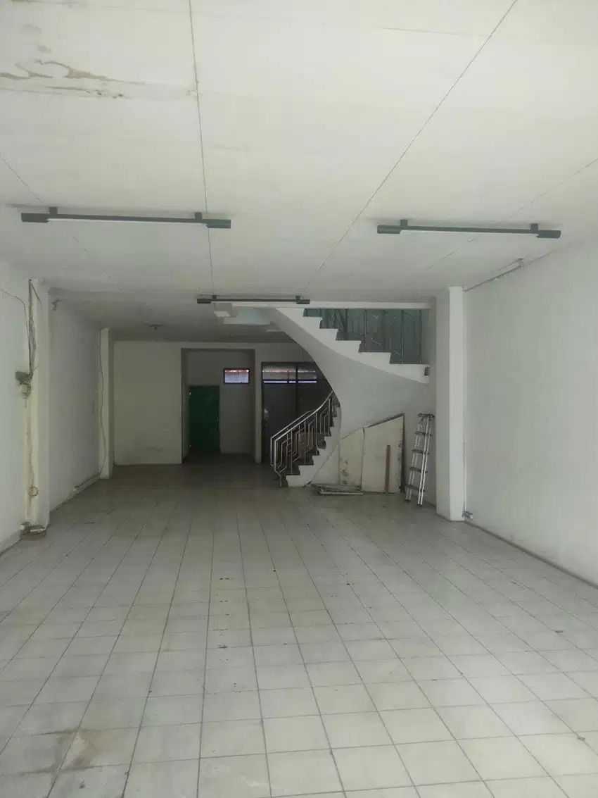 3M nego sampai jadi Ruko 3lt  mainroad Jl. Ahmad Yani dekat cicaheum