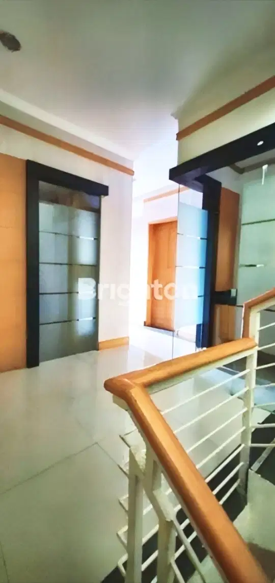 Ruko 4 Lantai Lokasi Strategis Soepomo, Jakarta Selatan