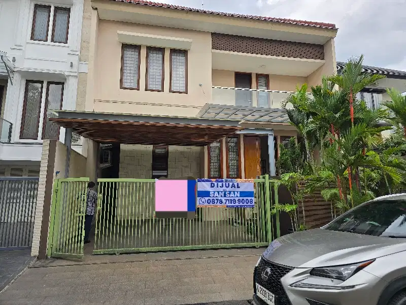 Rumah siap pakai turun harga Gading Serpong Sektor 1 dengan pool