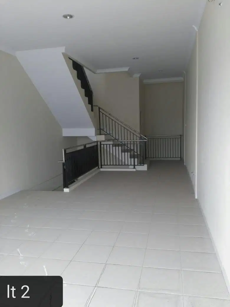 Dijual Ruko 3 LT Jl Utama Cengkareng, Jakarta Barat