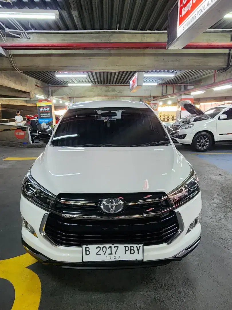 VENTURER DIESEL AT LOW KM 110RB ASLI RECORD THN 2019