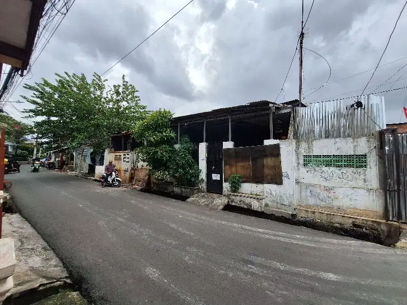 Rumah Townhouse Berkualitas Di Utan Kayu Utara