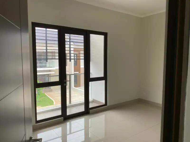 Dijual rumah cantik di Summarecon Bekasi Cluster Burgundy