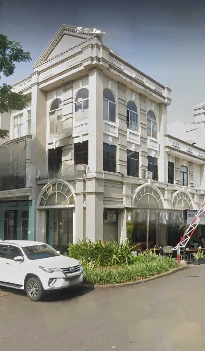 Ruko 3 lantai hoek Di Boulevard Grand Galaxy City Bekasi