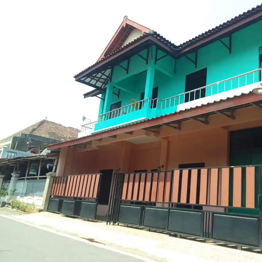 Rumah second bagu siap huni 2 lantai do Gatak Sukoharjo