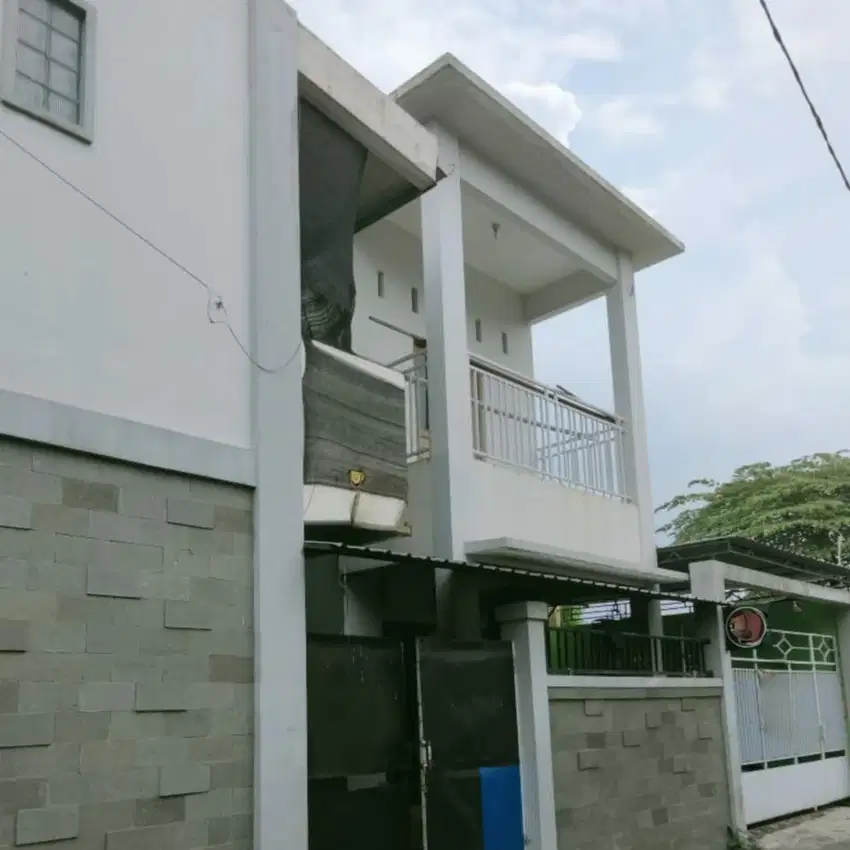 rumah kost putri 20 kamar full penghuni dekat kampus di Jebres