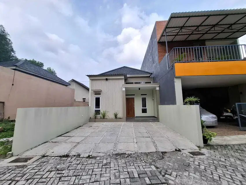 RUMAH LUAS DAN TERJANGKAU SELANGKAH KE KAMPUS UII JAKAL