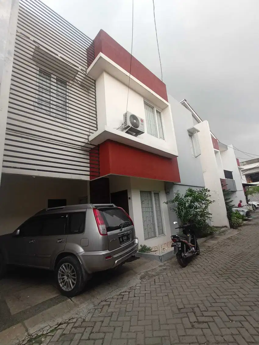 RUMAH MURAH DI PEJATEN TIMUR JAKARTA SELATAN 2 LANTAI SIAP HUNI