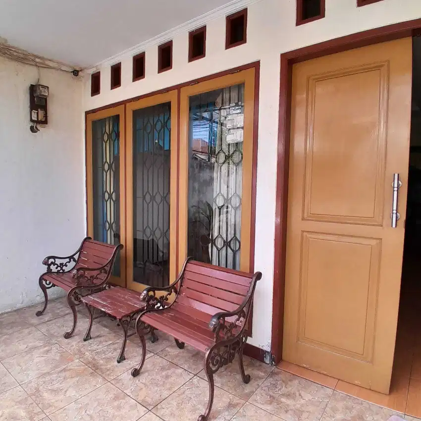 Rumah 2 Lantai di Mampang Prapatan, Jakarta Selatan