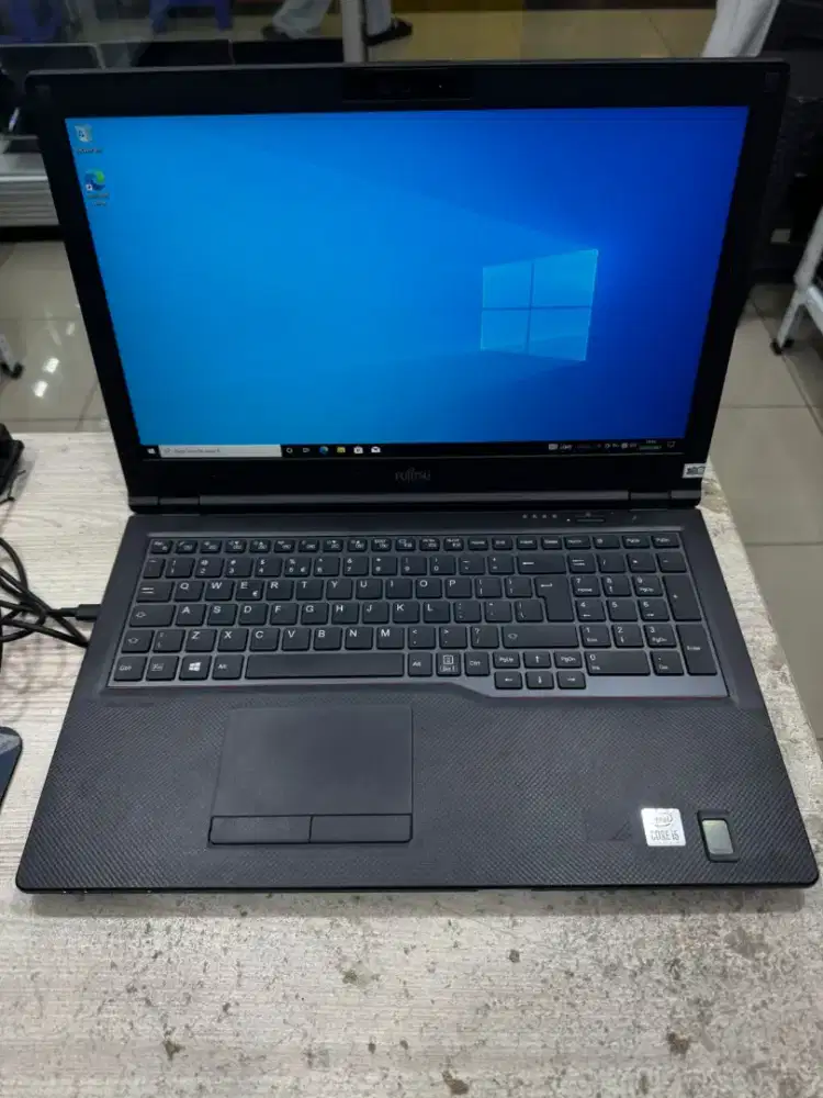 FUJITSU LIFEBOOK E5510 CORE I5 GEN 10 8/512 GB 15 INCHI MINUS BATTERY