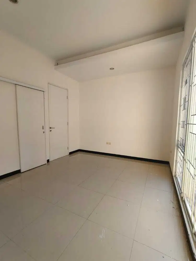 Disewakan Rumah Minimalis 2 Lantai di Taman Kopo Indah TKI 5