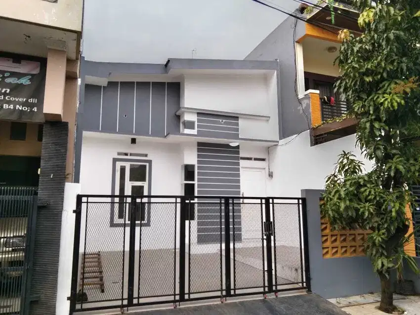 RUMAH 2 LANTAI MINIMALIST DENGAN MEZANINE DI GRAHA HARAPAN SIAP HUNI