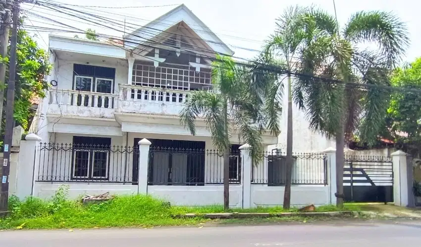 Rumah Ketintang Madya Jambangan Surabaya Selatan