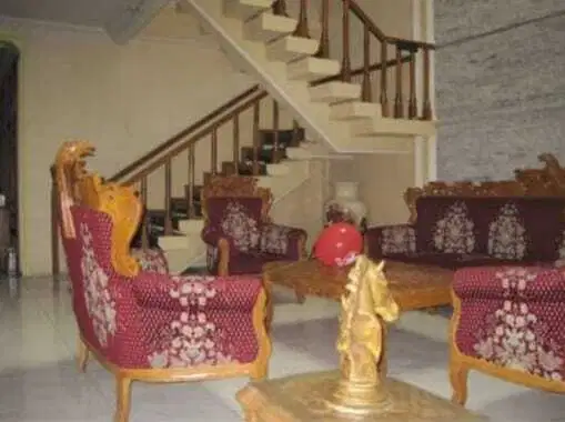 Dijual Rumah Luas Kokoh Di Komplek Vijayakusumah Ujungberung
