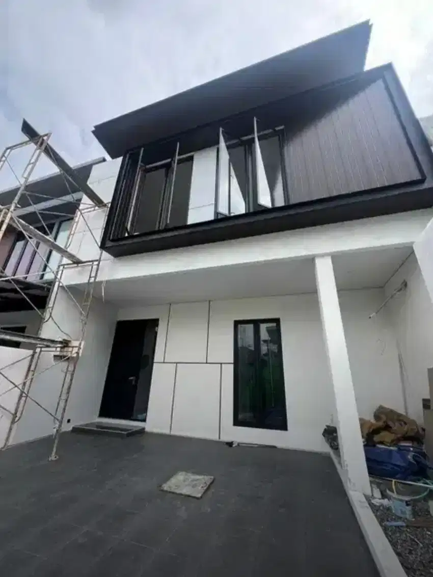Jual Rumah Baru Babatan Pantai Surabaya Semi furnished interior