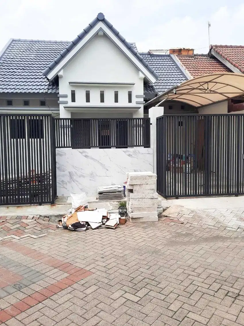Rumah di Mulyosari Prima Utara