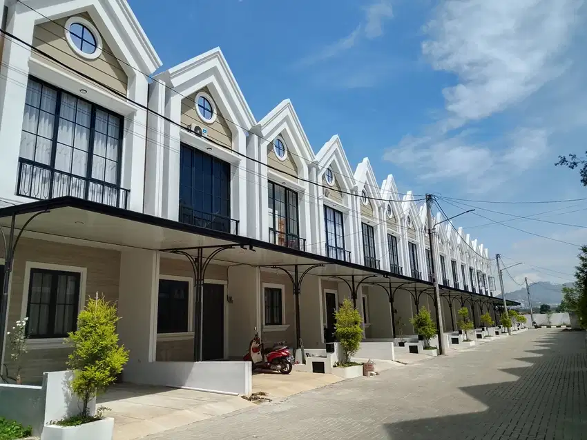 Rumah Modern Asri Green Parahyangan Bandung