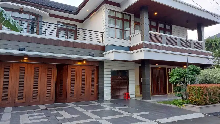 Dijual Rumah Bagus Kawasan Kemang Super Strategis