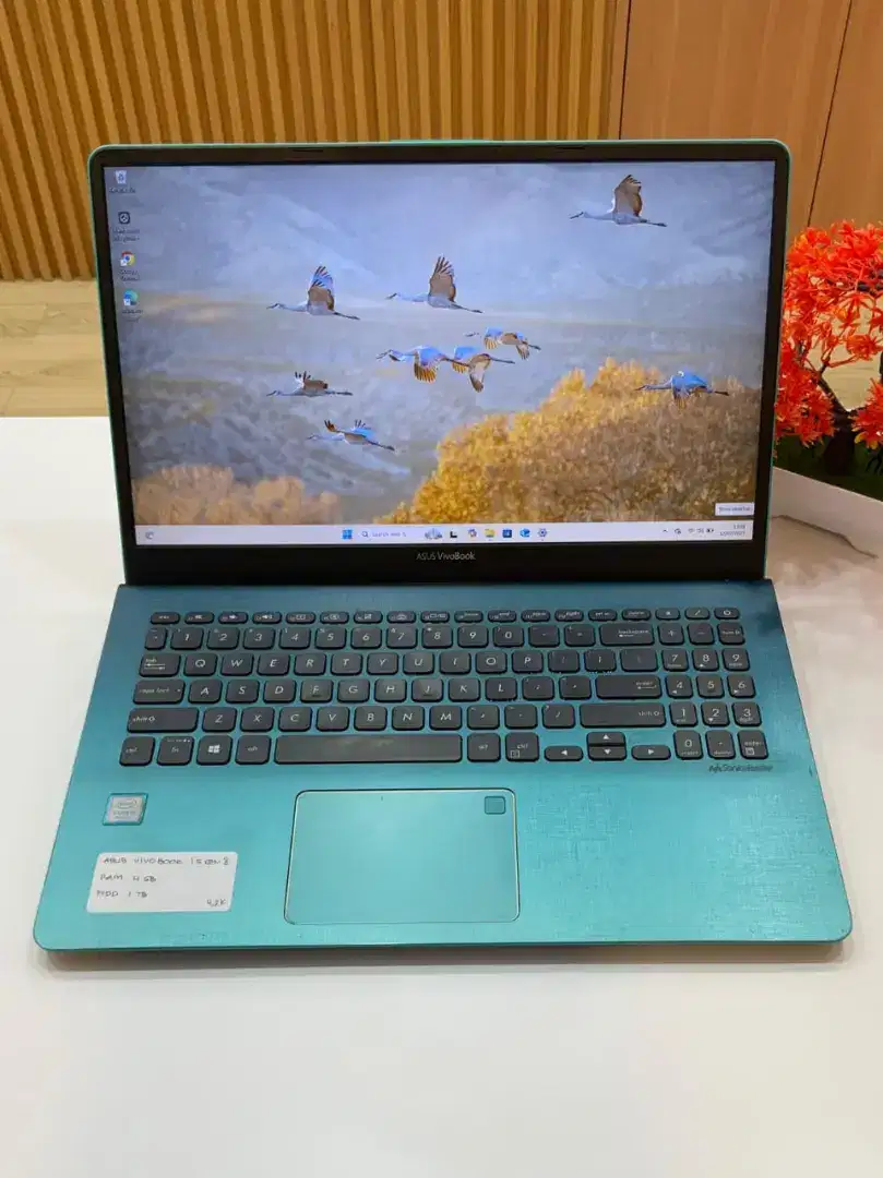 Asus vivobooks s15 i5 gen 8 4gb 1tb 90% mulus