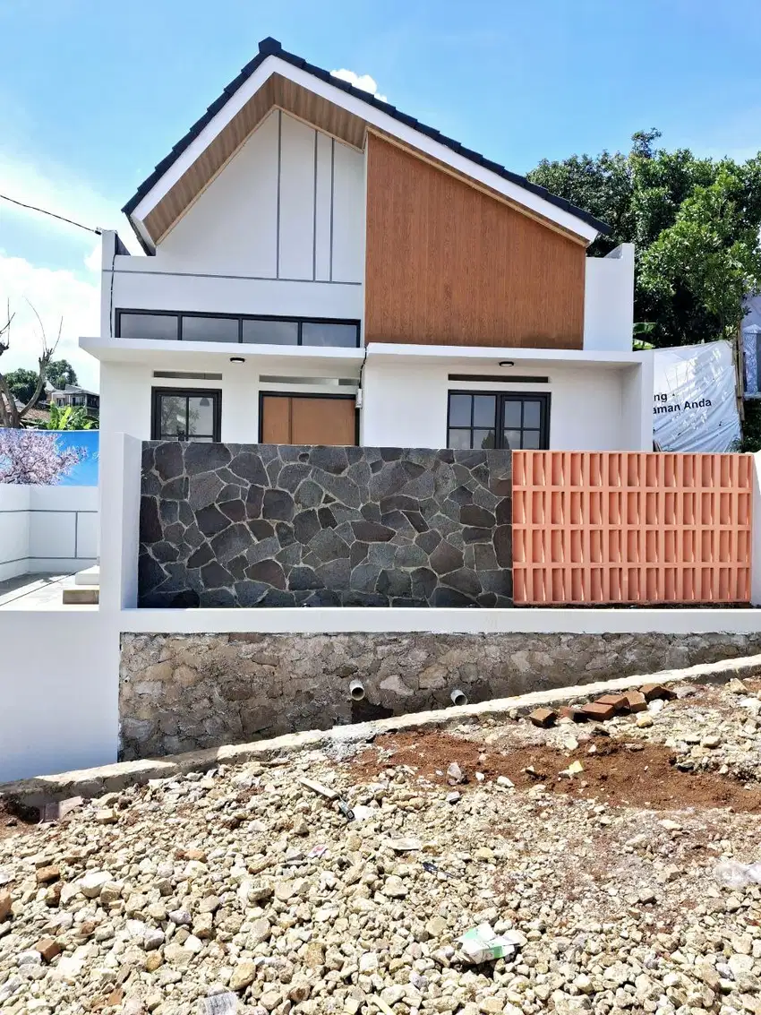 Dijual Cepat Rumah di jatihandap dkt cicadas dan kiaracondong bdg shm