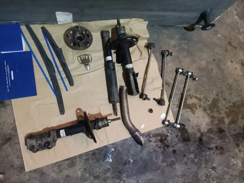 Di jual semua macam sperpak mobil Honda  original asli ,murah