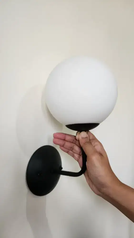 Lampu Bulat Dinding Aestetik 3 warna