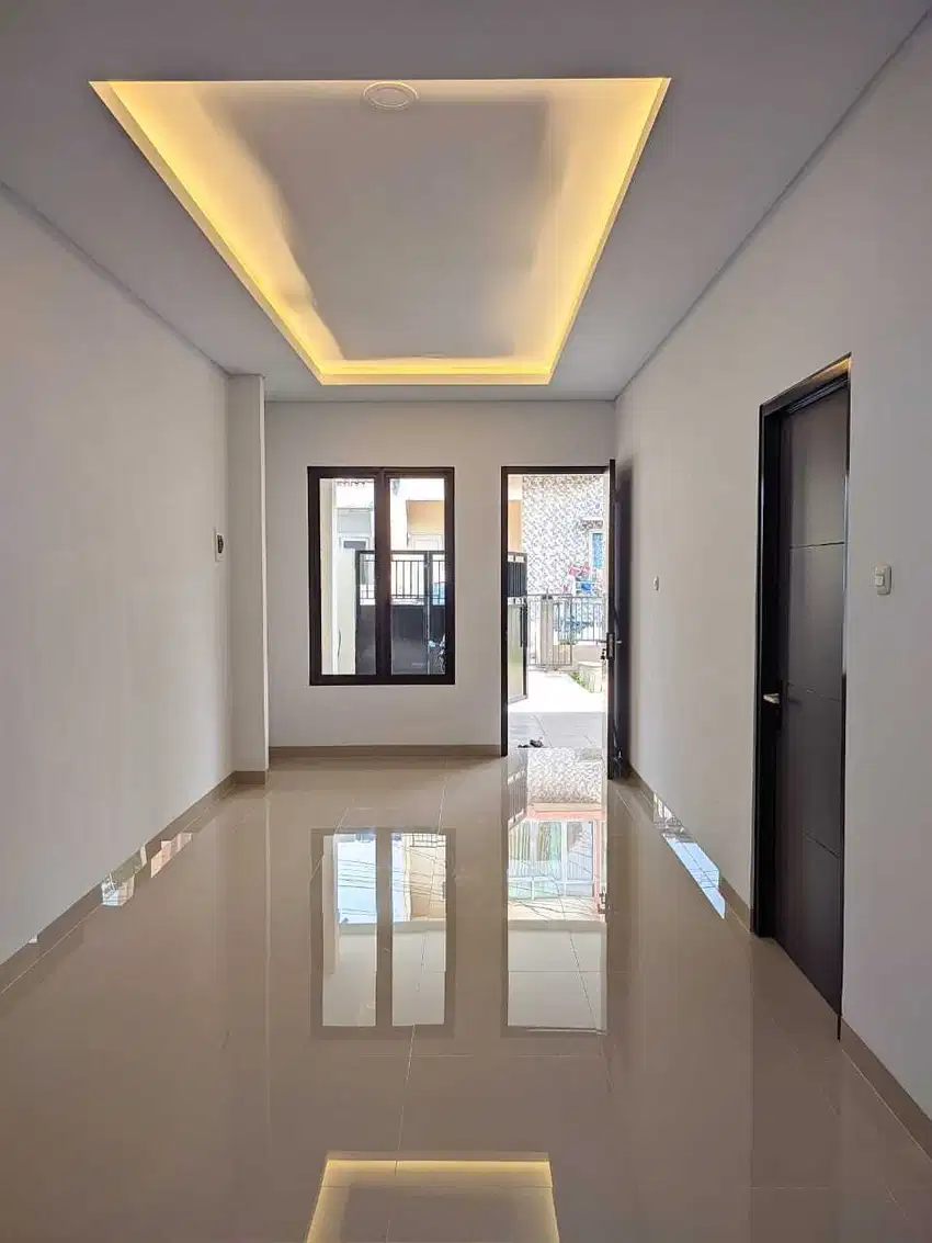 Dijual Rumah 2 Lantai di Cluster Catalina Gading Serpong, Tangerang