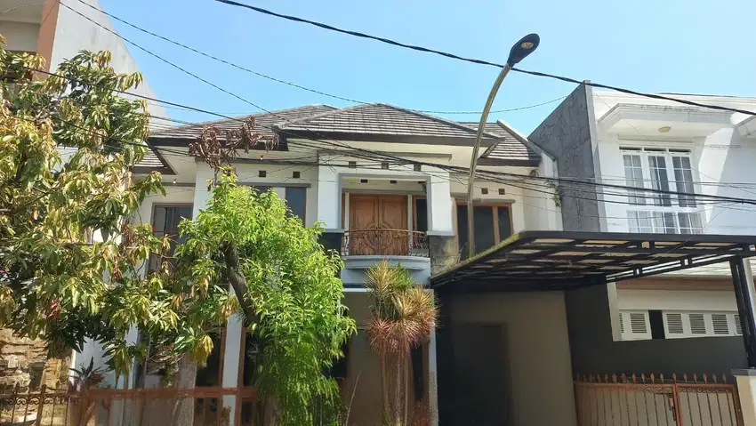 Rumah mewah 2 lantai di Batununggal pusat kota Bandung