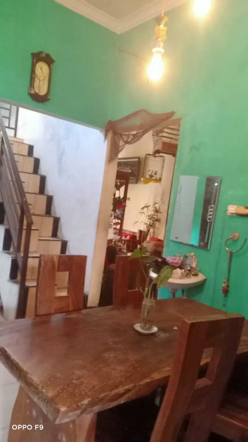 RUMAH HOOK MIJEN SEMARANG