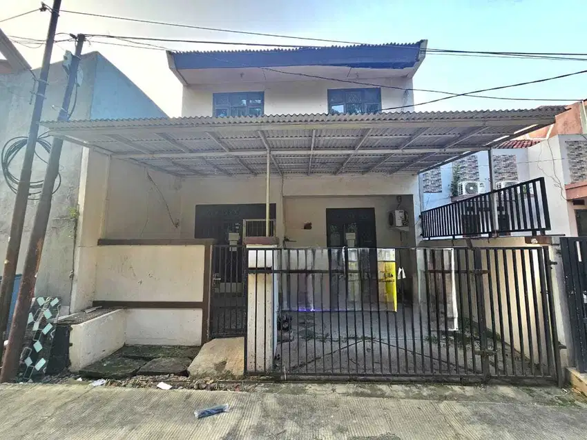 Dijual cepat rumah perlu perbaikan di bulevar hijau harapan indah beka