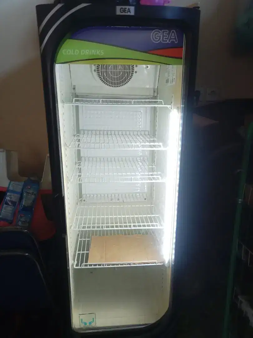 JUAL SHOWCASE GEA RAK 5