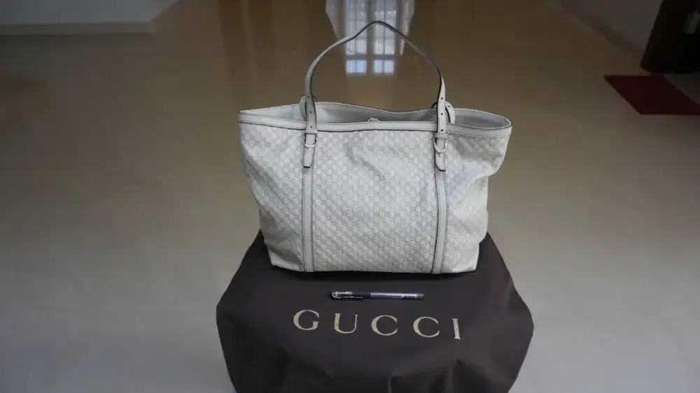 Tas Gucci Alma small grey